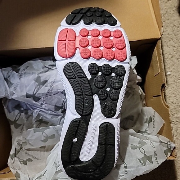 Under Armour UA Charged Assert 10 Women Size 6 Purple Athletic Shoes 3026179 NIB - Picture 4 of 6